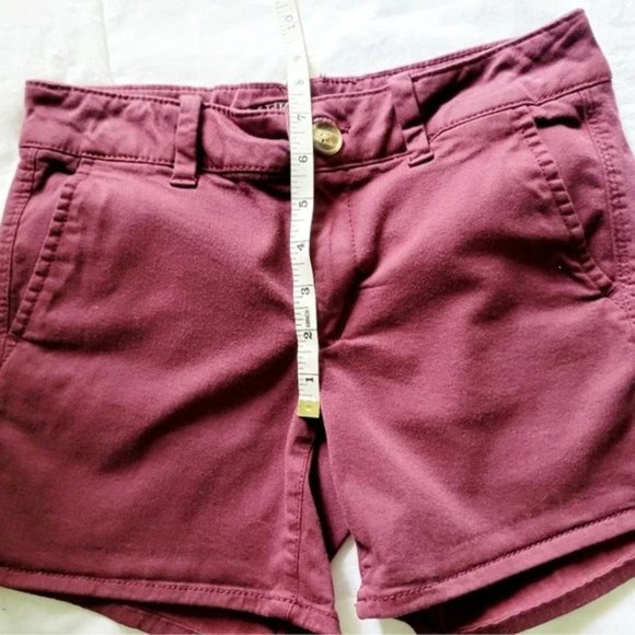American Eagle Midi Burgandy Shorts - Picture 4 of 10